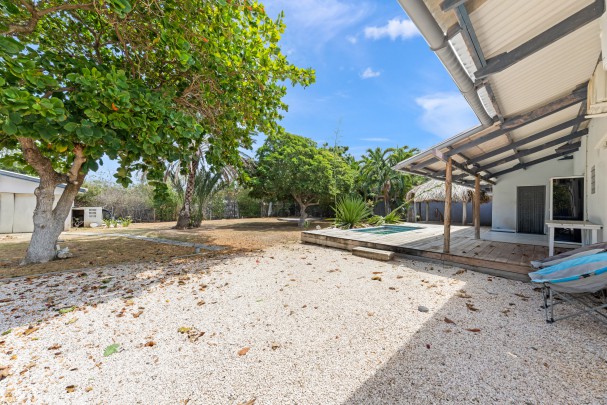 Spacious family home on a generous plot