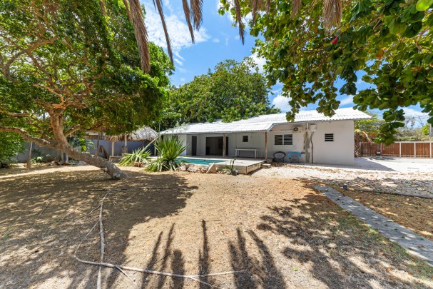 Spacious family home on a generous plot