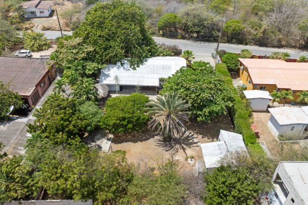 Spacious family home on a generous plot