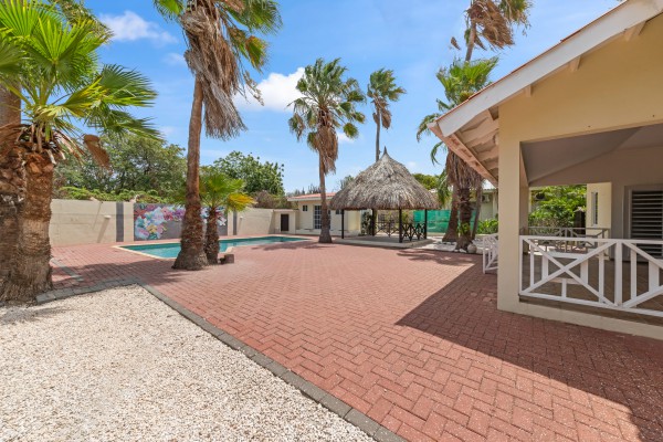 Villapark Girouette – villa gated resort apartment and private pool