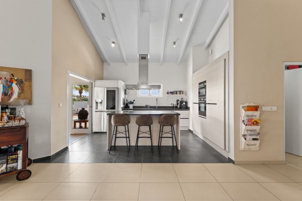  Luxe villa op blue Bay met schitterend uitzicht over de golfbaan