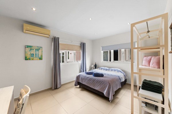  Luxe villa op blue Bay met schitterend uitzicht over de golfbaan