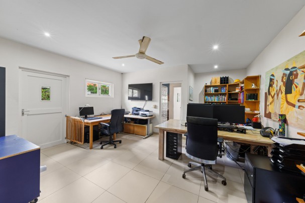  Luxe villa op blue Bay met schitterend uitzicht over de golfbaan