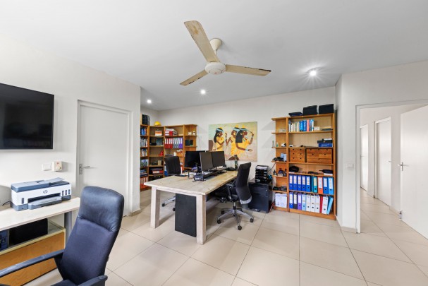  Luxe villa op blue Bay met schitterend uitzicht over de golfbaan