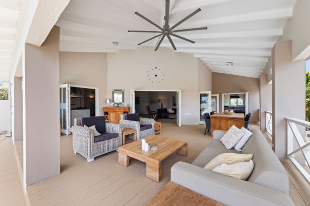  Luxe villa op blue Bay met schitterend uitzicht over de golfbaan