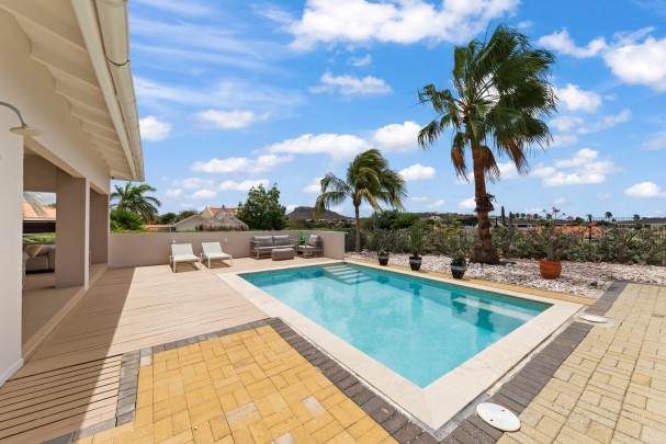  Luxe villa op blue Bay met schitterend uitzicht over de golfbaan