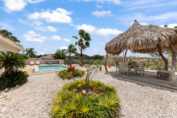  Luxe villa op blue Bay met schitterend uitzicht over de golfbaan