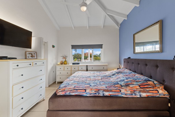  Luxe villa op blue Bay met schitterend uitzicht over de golfbaan