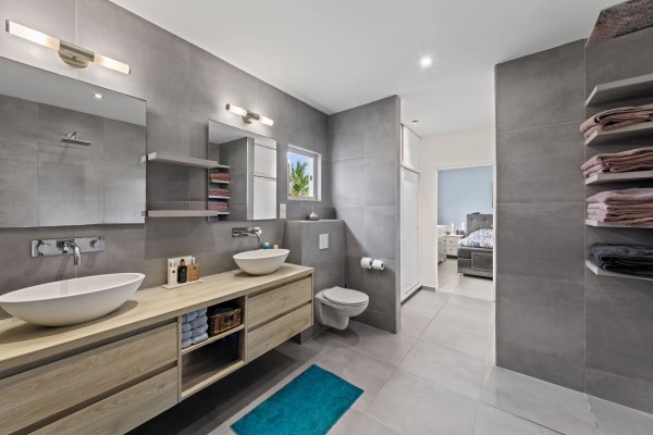  Luxe villa op blue Bay met schitterend uitzicht over de golfbaan