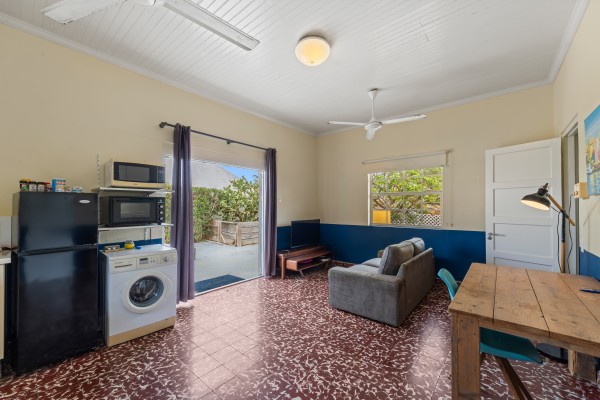 Te Koop: Studentenhuis COCO – Beleggingspand met 10 units op Curaçao