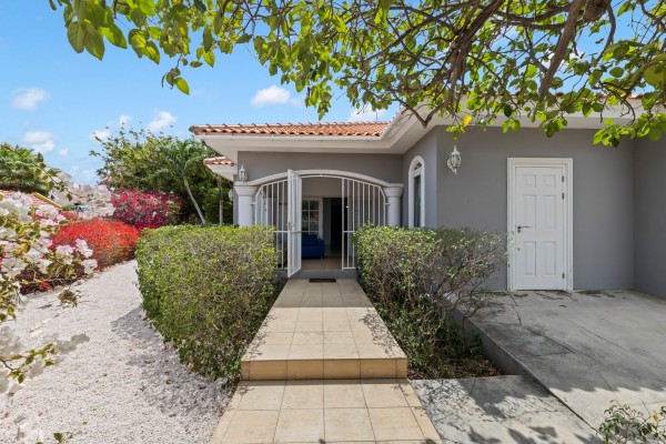 Exclusive Detached Villa in Villapark Girouette - Curaçao