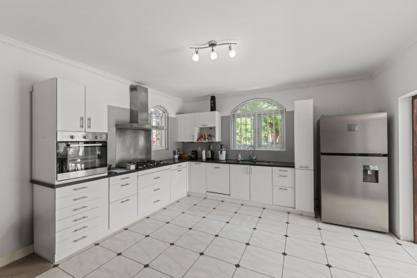 Exclusive Detached Villa in Villapark Girouette - Curaçao
