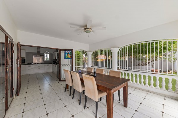 Exclusive Detached Villa in Villapark Girouette - Curaçao