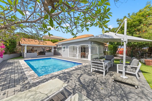 Exclusive Detached Villa in Villapark Girouette - Curaçao