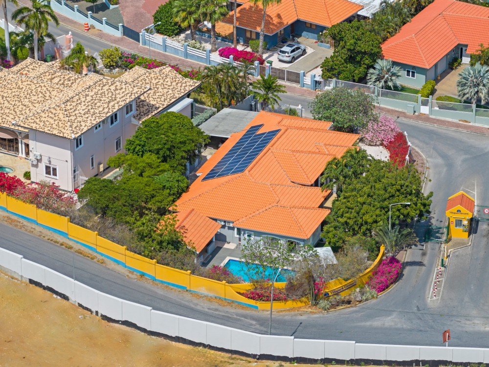 RE/MAX real estate, Curacao, Girouette, Exclusive Detached Villa in Villapark Girouette - Curaçao