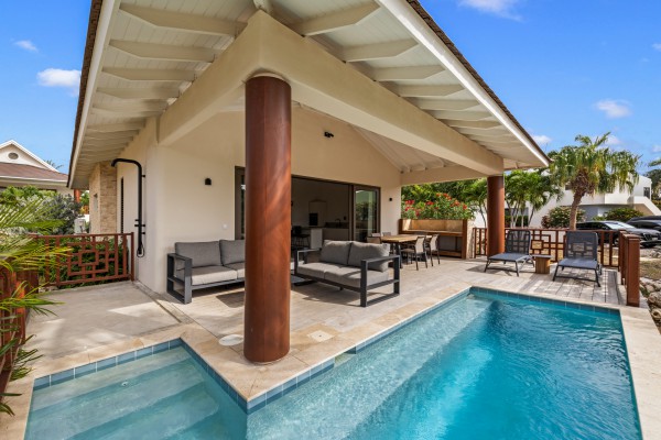 Instapklare Luxe Villa met Privézwembad in The Jazmyn –Blue Bay Resort