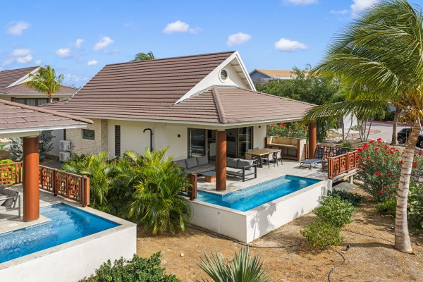 Instapklare Luxe Villa met Privézwembad in The Jazmyn –Blue Bay Resort