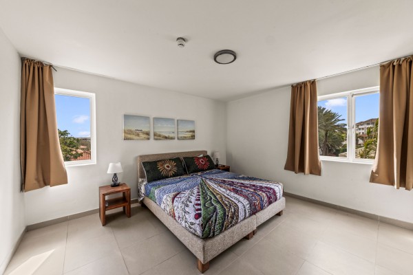 Beautiful apartment overlooking the pool - Triple Tree, Blue Bay