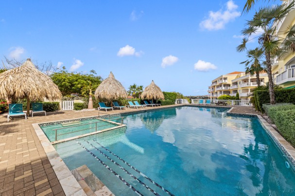 Prachtig Appartement met zicht op het zwembad - Triple Tree, Blue Bay