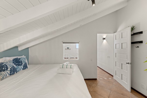 Jan Thiel Penthouse - Luxury Penthouse with Views of Spanish Water