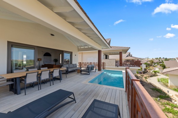 Newly built 4-bedroom villa with great ROI on golf resort