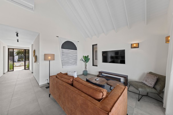 Newly built 4-bedroom villa with great ROI on golf resort