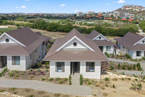 Newly built 4-bedroom villa with great ROI on golf resort
