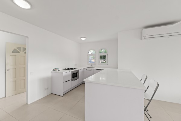 Jan Thiel - Beautiful 2 bedroom apartment with sea view and boat dock