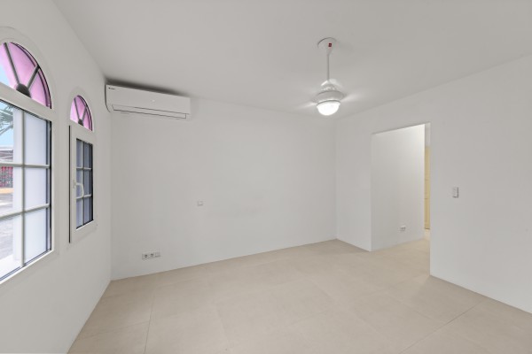 Jan Thiel - Beautiful 2 bedroom apartment with sea view and boat dock
