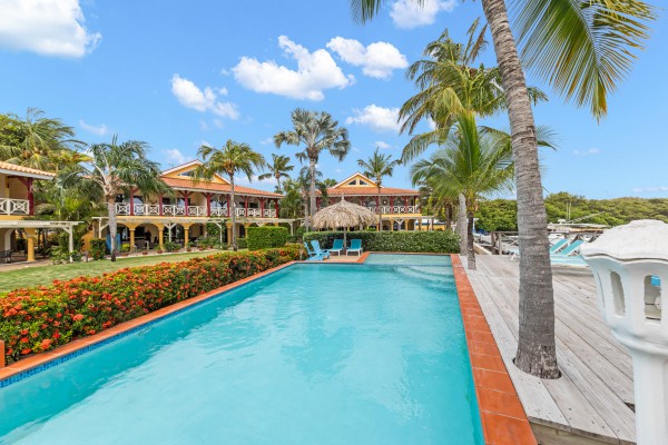 Jan Thiel - Beautiful 2 bedroom apartment with sea view and boat dock