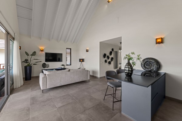 Blue Bay - Newly built 3-bedroom villa in golf resort with strong ROI