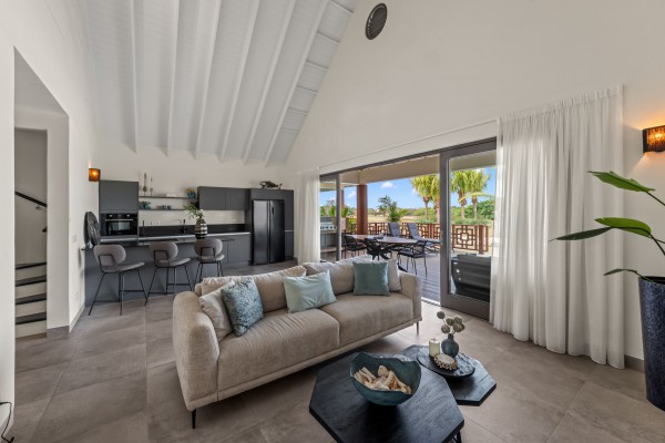 Blue Bay - Newly built 3-bedroom villa in golf resort with strong ROI