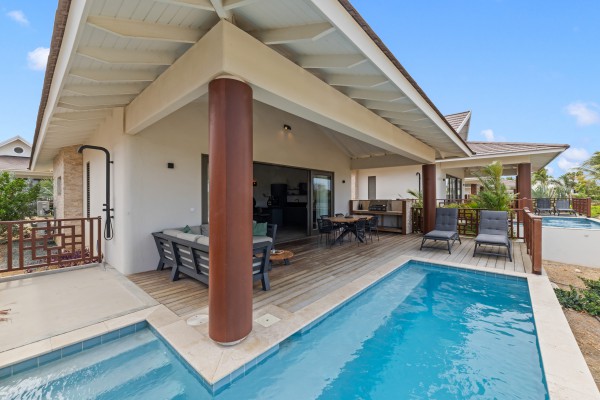 Blue Bay - Newly built 3-bedroom villa in golf resort with strong ROI