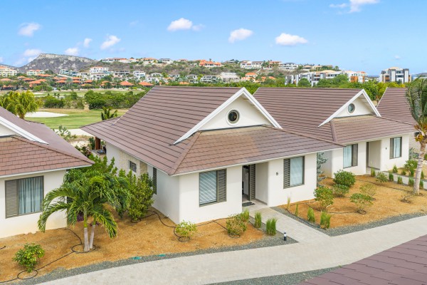 Blue Bay - Newly built 3-bedroom villa in golf resort with strong ROI
