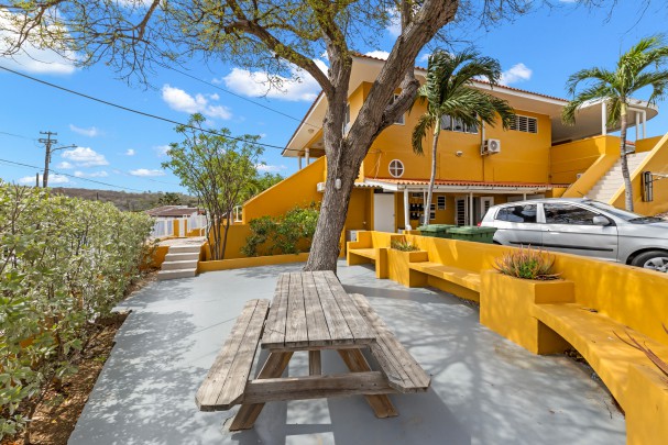Te Koop: Studentenhuis COCO &ndash; Beleggingspand met 10 units op Cura&ccedil;ao