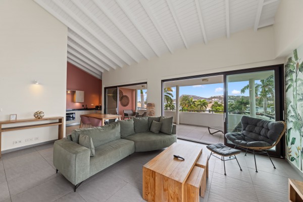 Blue Bay Indigo Garden – Modern Apartment with pool, vacation rentals
