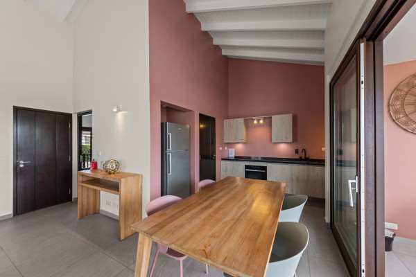 Blue Bay Indigo Garden – Modern Apartment with pool, vacation rentals