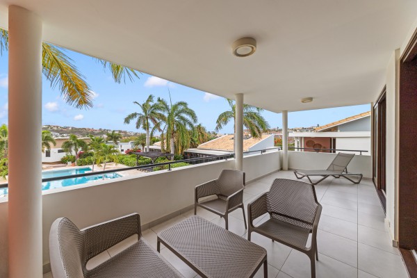 Blue Bay Indigo Garden – Modern Apartment with pool, vacation rentals