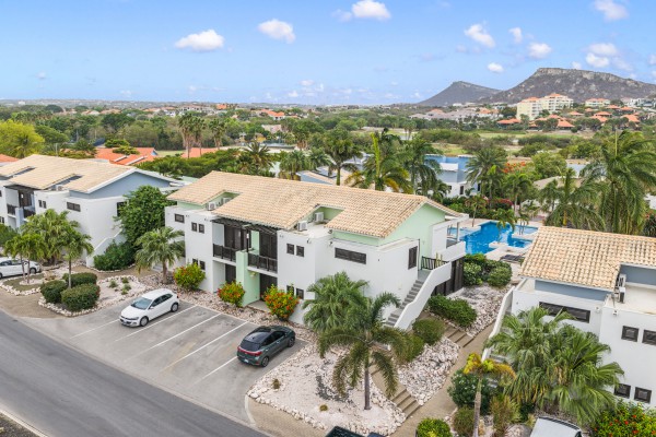 Blue Bay Indigo Garden – Modern Apartment with pool, vacation rentals