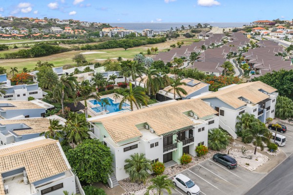Blue Bay Indigo Garden – Modern Apartment with pool, vacation rentals