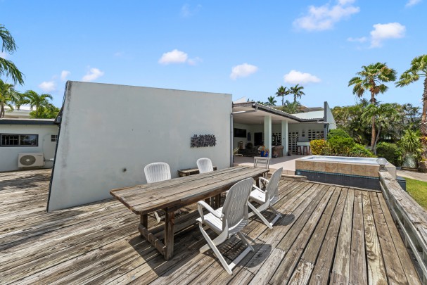 Tropical Living in Cura&ccedil;ao&ndash; Spacious Estate with Endless Possibilities