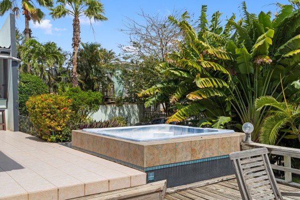 Tropical Living in Cura&ccedil;ao&ndash; Spacious Estate with Endless Possibilities