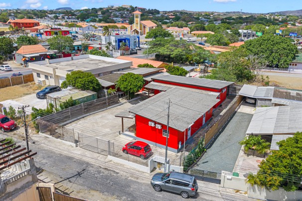 Te Koop: Beleggingsobject met 4 Appartementen - Oude Caracasbaaiweg