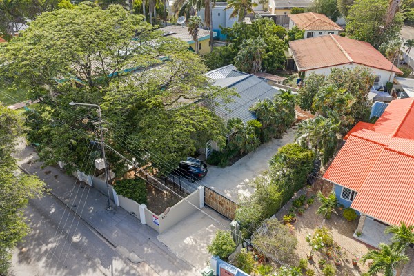 Cas Coraweg 131 – Spacious Lot with Great Potential in Prime Location