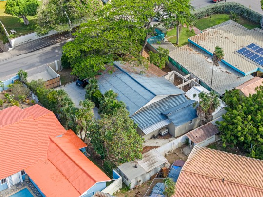 Cas Coraweg 131 &ndash; Spacious Lot with Great Potential in Prime Location