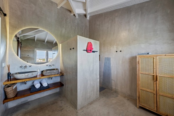 Exclusive Investment Opportunity with Ocean Views in Vista Royal