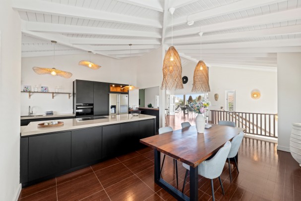 Exclusive Investment Opportunity with Ocean Views in Vista Royal