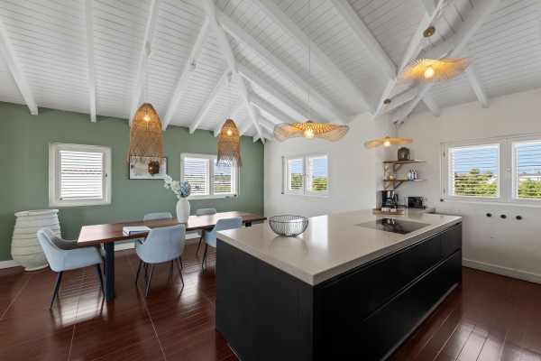 Exclusive Investment Opportunity with Ocean Views in Vista Royal