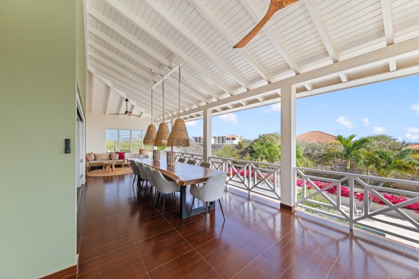 Exclusive Investment Opportunity with Ocean Views in Vista Royal