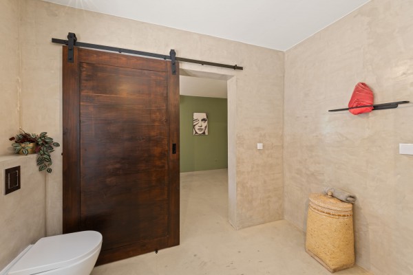 Exclusive Investment Opportunity with Ocean Views in Vista Royal